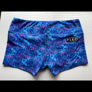Fleo Shorts Size Med
